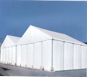 大きい耐火性の一時的なテントの建物、ポリ塩化ビニールの生地の玄関ひさしの白いでき事のテント