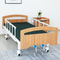病院様式のベッドの柵が付いている木のベッドの頭部を上げる調節可能な手動病院用ベッド